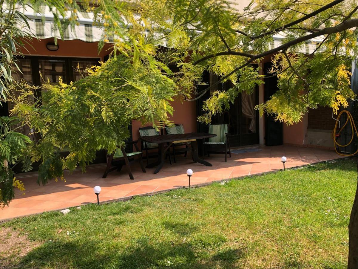 Ferienwohnung Casa Mimosa Saló Exterior foto